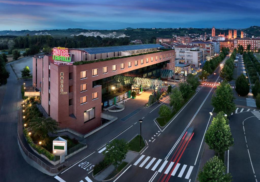Langhe and Roero Hotel | Hotel Ristorante I Castelli
