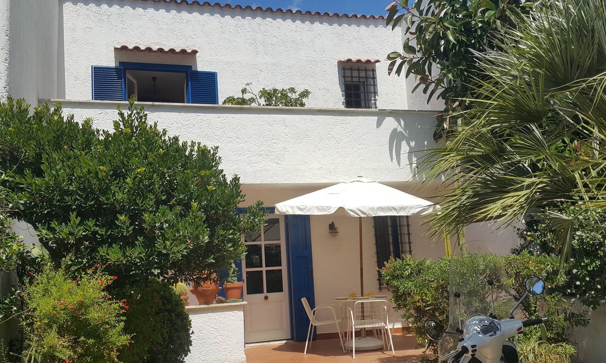 Cerenova House | House Cerenova @ sea history nature