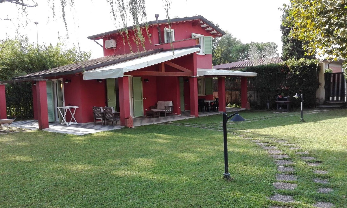 Ronchi House | House with garden