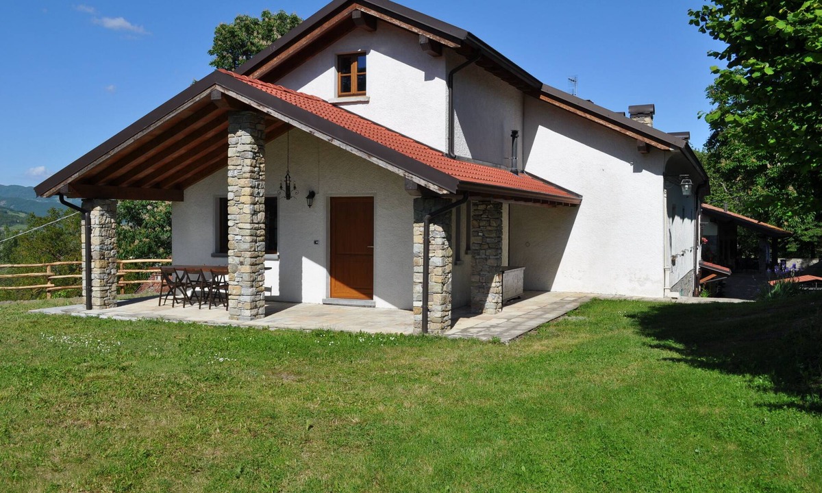Albareto Bed & Breakfast | Ideal B&B for relaxing families, hiking, biking and holistic groups.