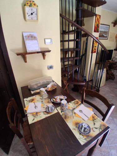 Sasso di Castalda House | Il girasole