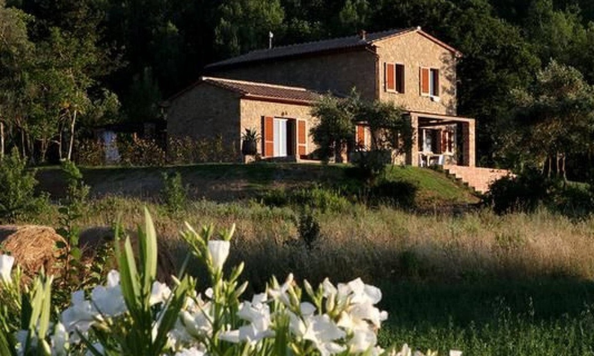 Montescudaio House | in Montescudaio mit Großem Garten by Interhome