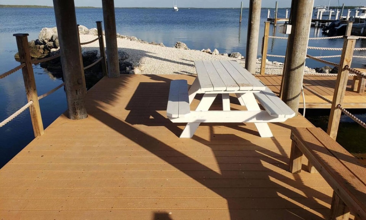 Key Largo House | Island Paradise with private beach & private bay sunset views.