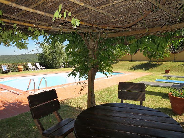 Castelnuovo di Val di Cecina Villa | 3 bedroom Villa, sleeps 8 in Sasso Pisano with Pool and WiFi