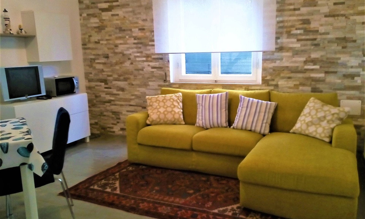 Marina di Castagneto Carducci Apartment | Charming three-room apartment, air conditioning, wi-fi. WE'RE BACK!