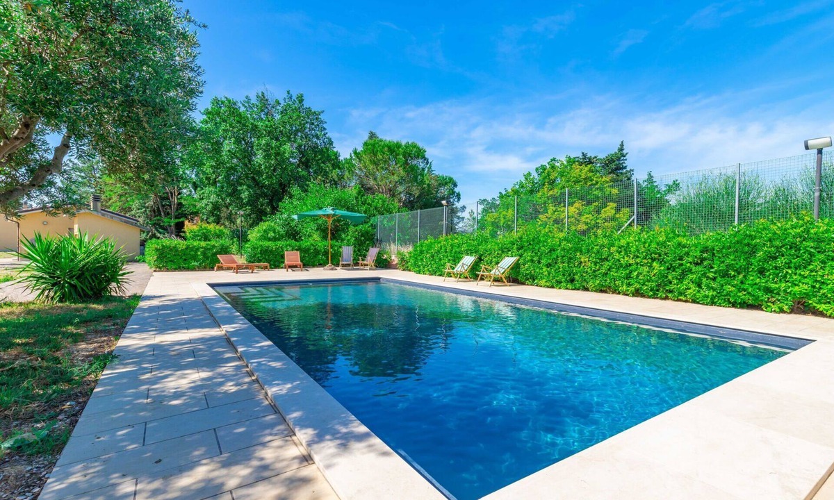 Urbisaglia Villa | Italian-Experience - Sunrise Hill Holiday Home