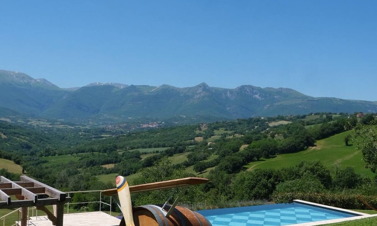 Gualdo Villa | Italian Villa with private pool and spectacular views
