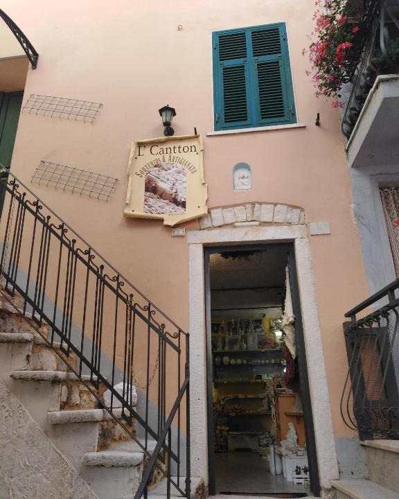 Colonnata Bed & Breakfast | L ' CANTON B & B