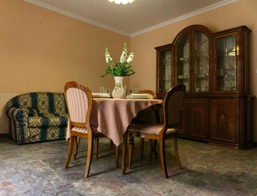 Ischia di Castro Apartment | La Casa Borgo Ischia di Castro