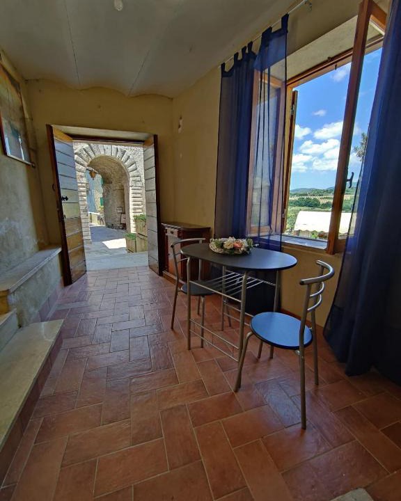 Toffia Apartment | La Casa in Piazza