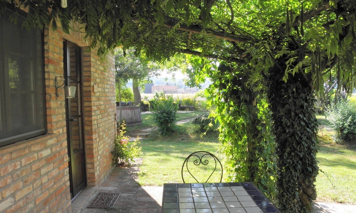 Monteleone d'Orvieto Apartment | La Limonaia in Farmhouse Borgo Santa Maria