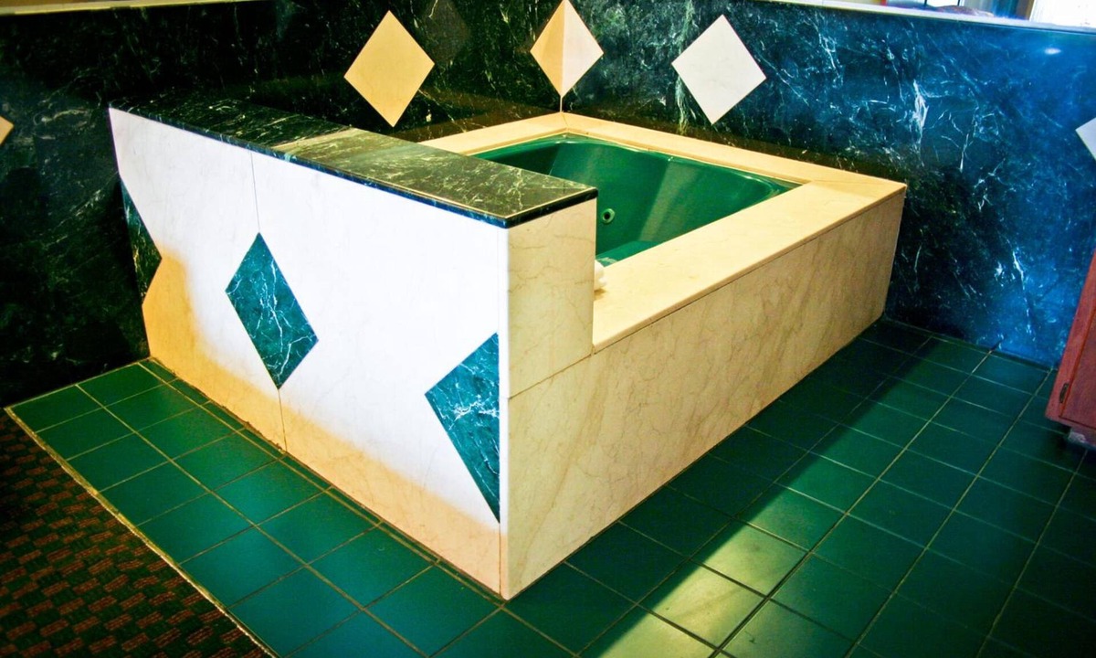 West Athens Hotel | La Mirage Inn LAX Airport