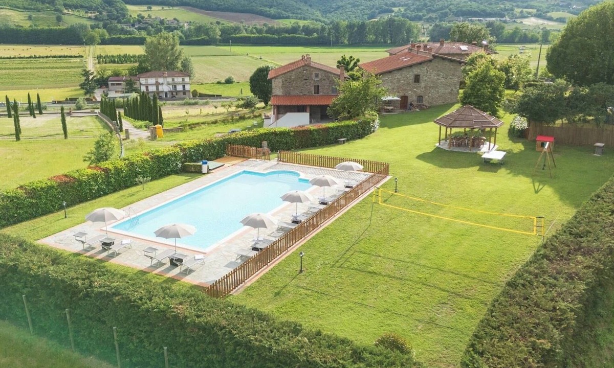 Poppi Villa | La Pietraia In Poppi, Tuscany