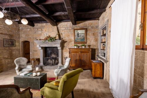 Civita di Bagnoregio Apartment | La Rocca - Palazzo Pallotti