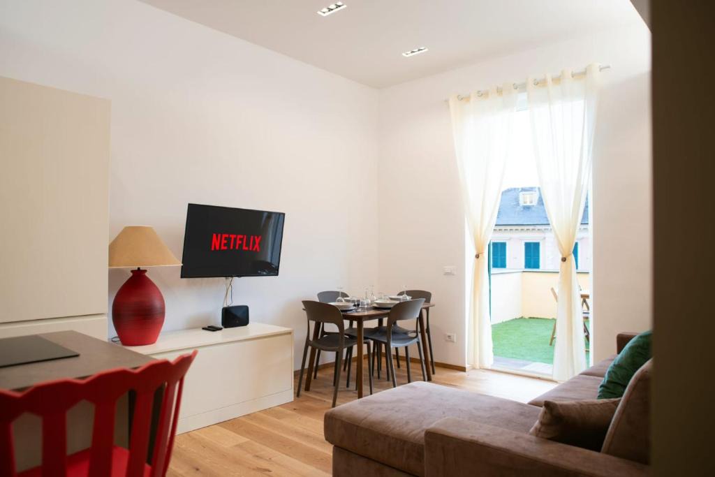 Pre Apartment | La Superba Mansion Genova regale tra Porto e Mare