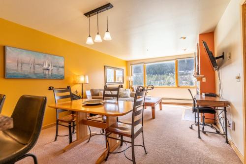 Lakeside Village Apartment | Lakeshore #1540