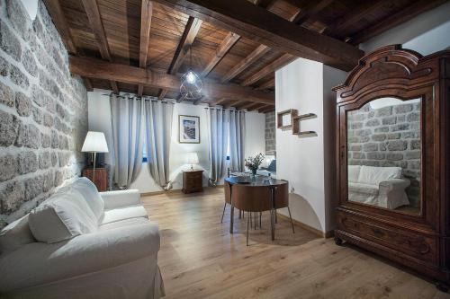 Ronciglione Apartment | Le casette del borgo antico