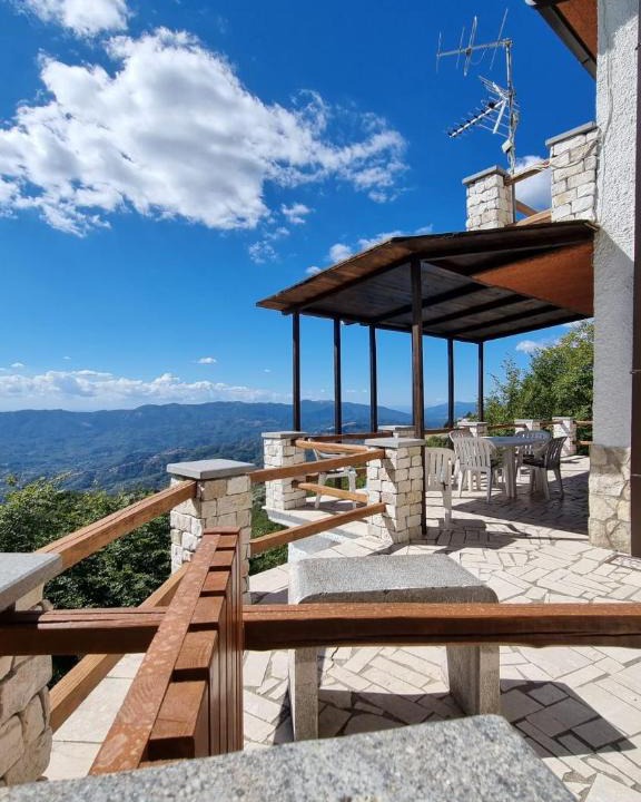 Serrone House | Le Viste Chalet