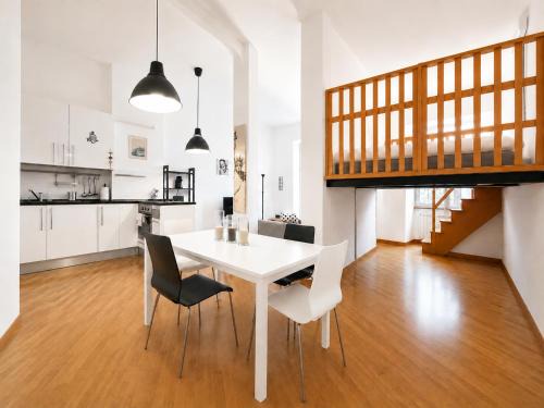 Voltri Apartment | Loft a 5 Min da Mare & Stazione