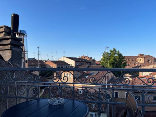 Ferrara Historic Centre Apartment | Loft con Rooftop - Historic Center