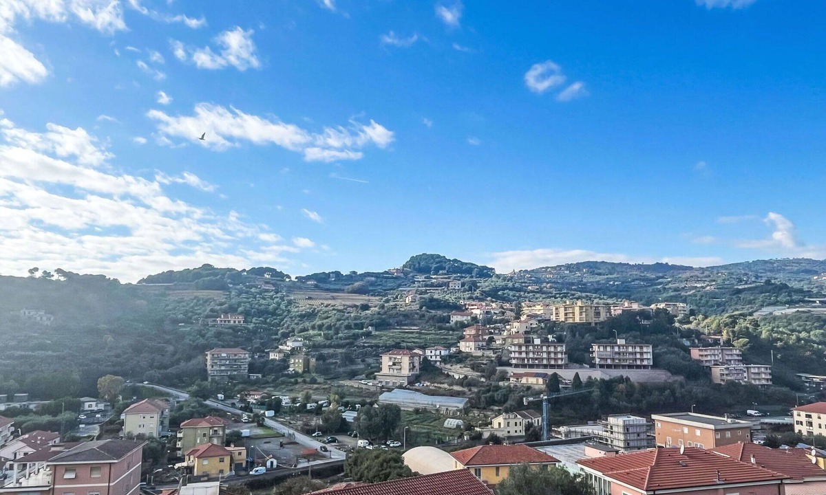 San Lorenzo al Mare Apartment | Lovely apartment for 6 guests with WIFI, A/C, TV and balcony