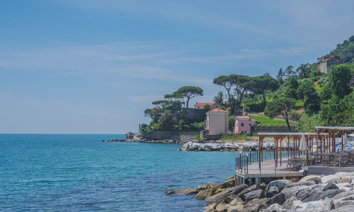 Bocca di Magra Apartment | Lovely apartment for 4 people with WIFI, TV and terrace
