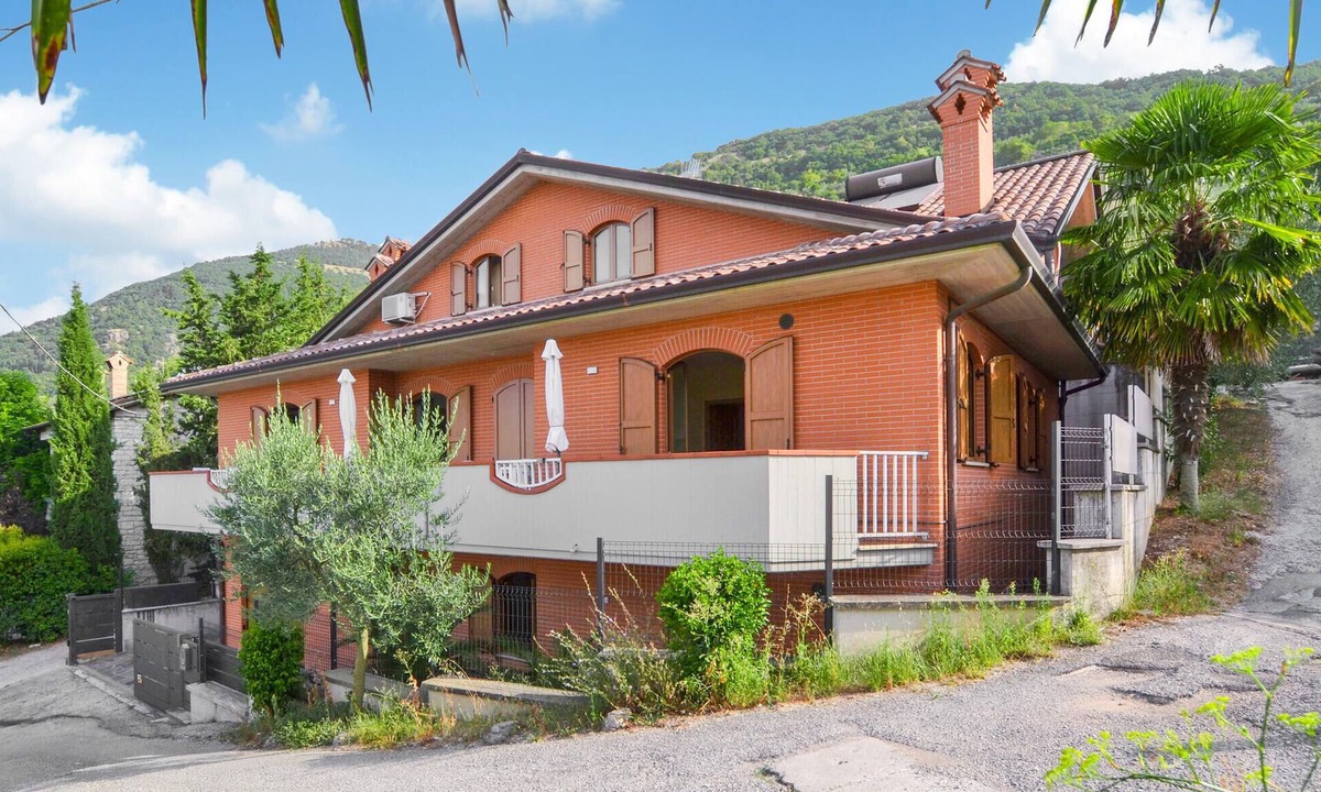 Nerbisci Apartment | Lovely apartment in Gubbio with WiFi