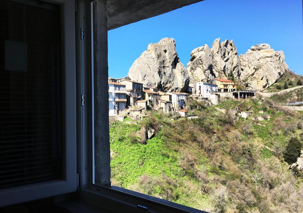 Pietrapertosa Bed & Breakfast | lupo