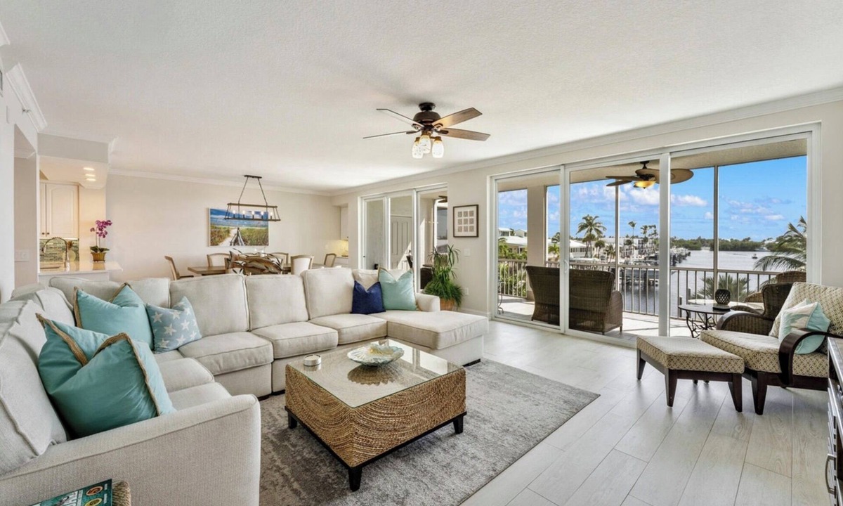 Islamorada Condo | Luxury 3 BR Remodeled! Ocean View PoolSpa, MarinaBikes Boat Slip Tennis/Pickle