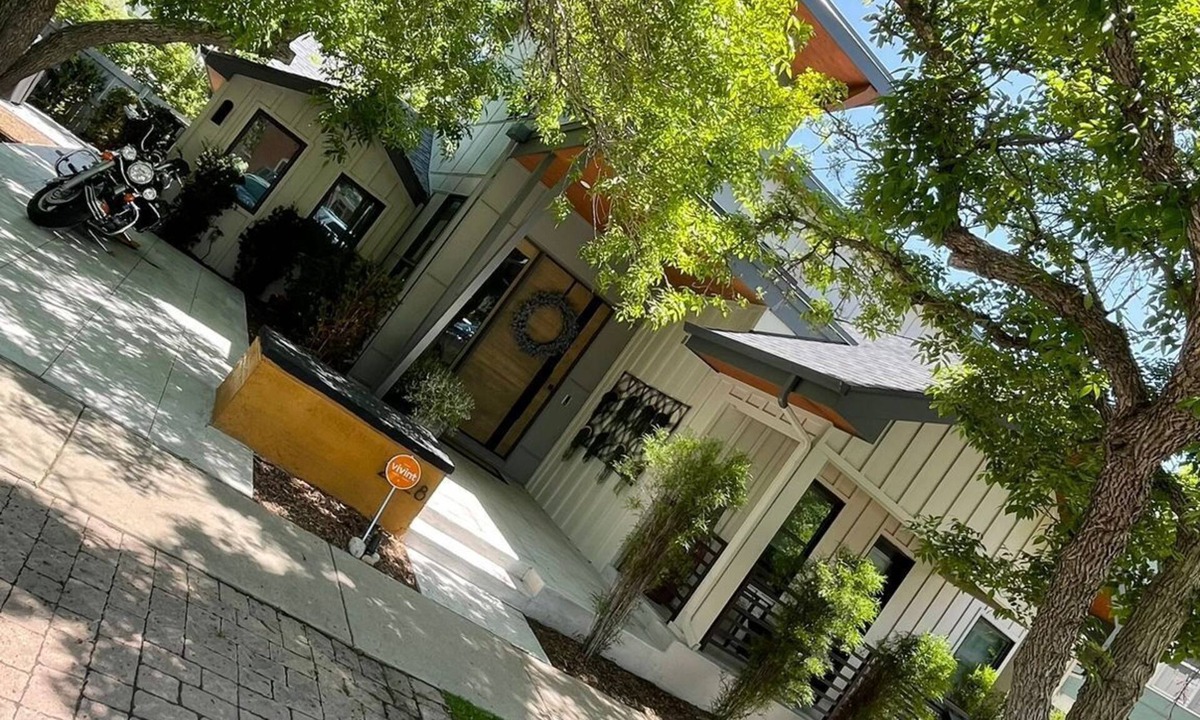 Whittier House | Luxury Downtown Boulder Home - Flatirons Views - Walk to Sundance Venues