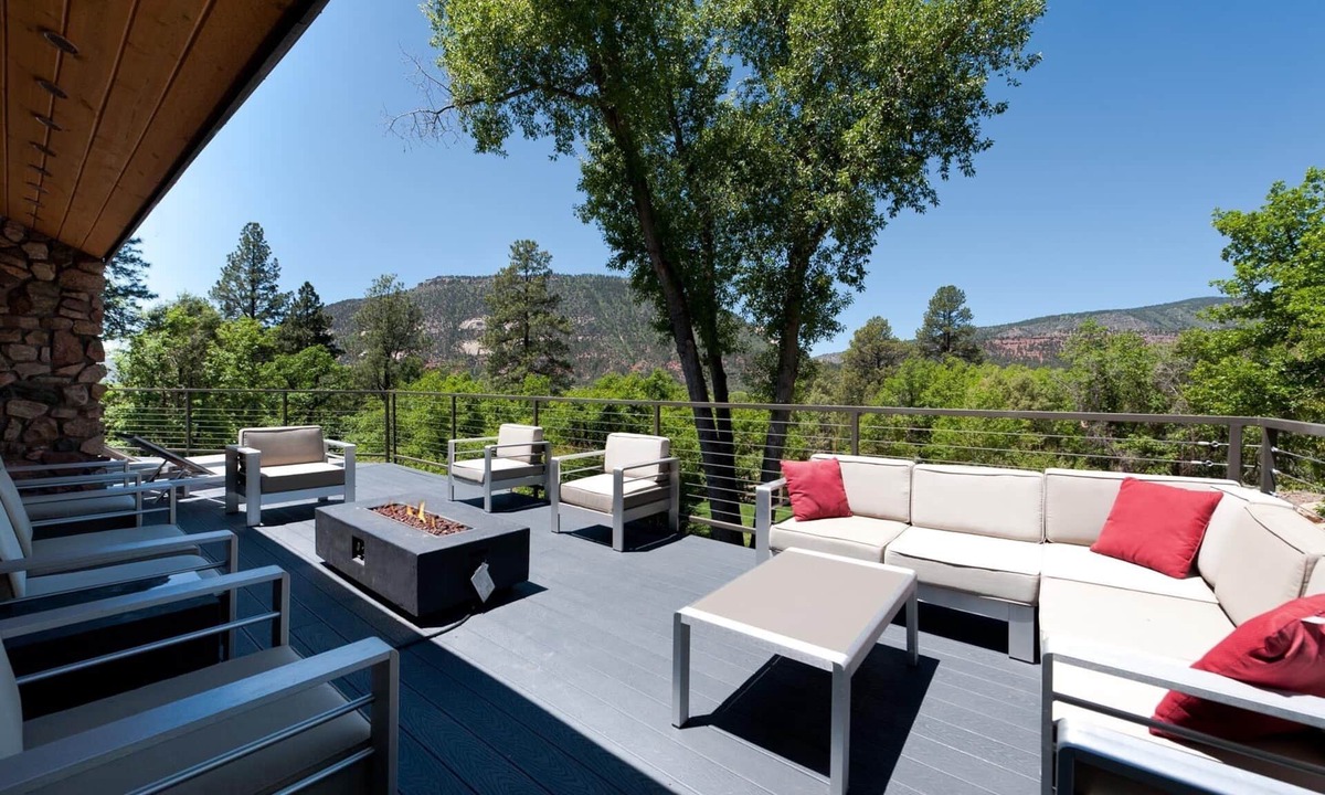 Durango House | Luxury Home on 8 Acres - 9 Min. to DGO - Hot Tub/Fire Pit - Awesome Views -