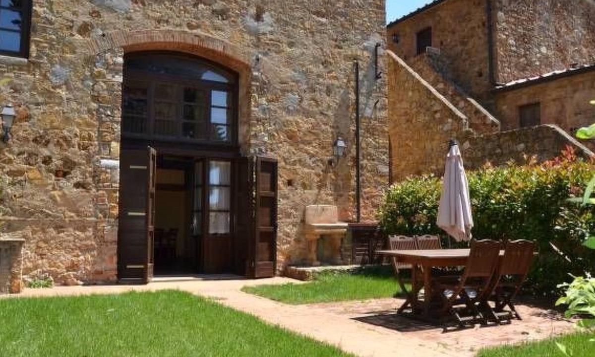 Casalappi Apartment | Luxus-Drei-Zimmer-Wohnung mit privatem Garten by Interhome