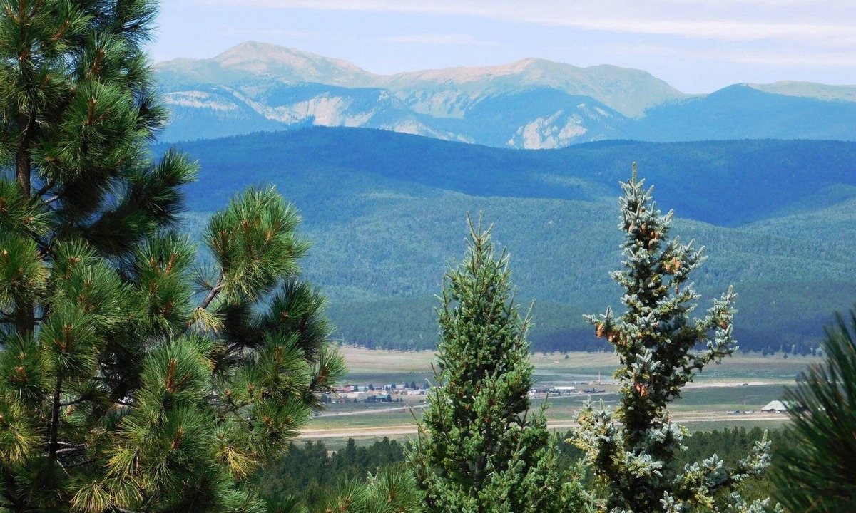Angel Fire House | Make your reservation now for a fun time in the mountains!