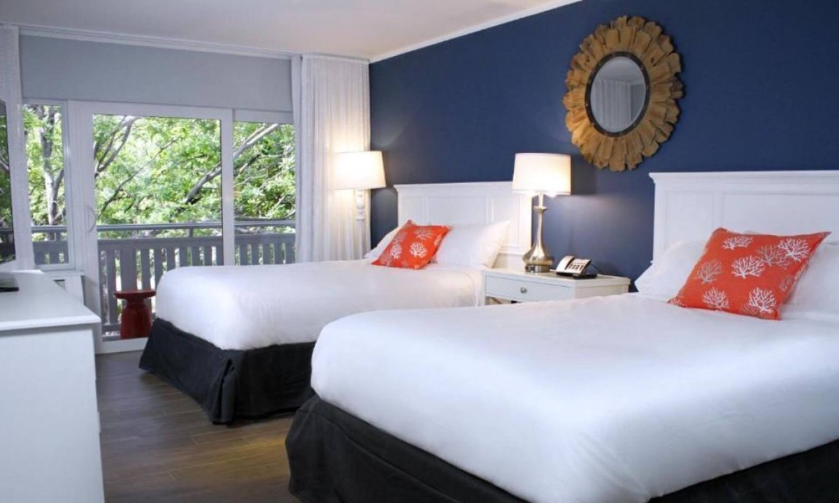 Marathon Resort | Making The Best Memories Along The Way! 4 Great Units, Free Bike, Onsite Pool
