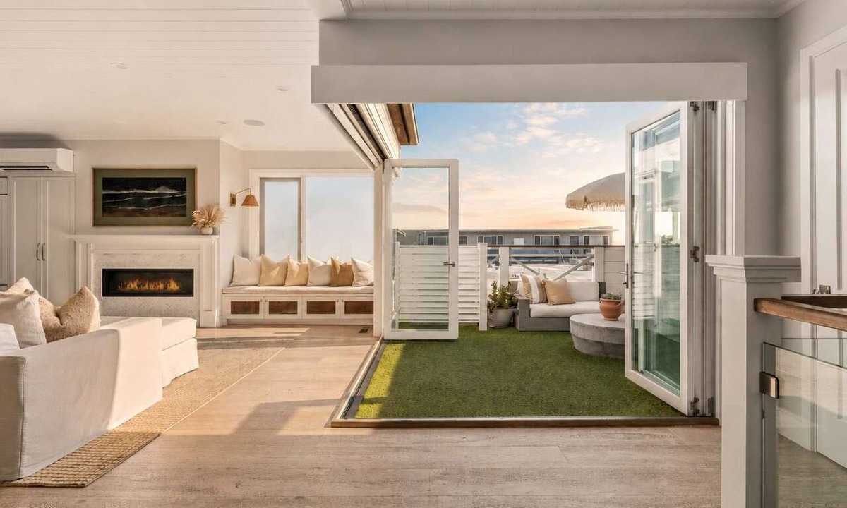 The Strand House | Manhattan Beach Luxury 4Bed | Walk to Pier | Sauna