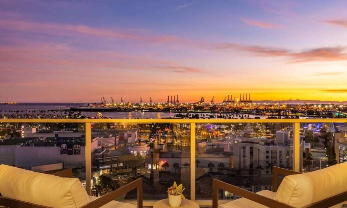 Waterfront Condo | @ Marbella Lane - Penthouse w/City & Ocean Views