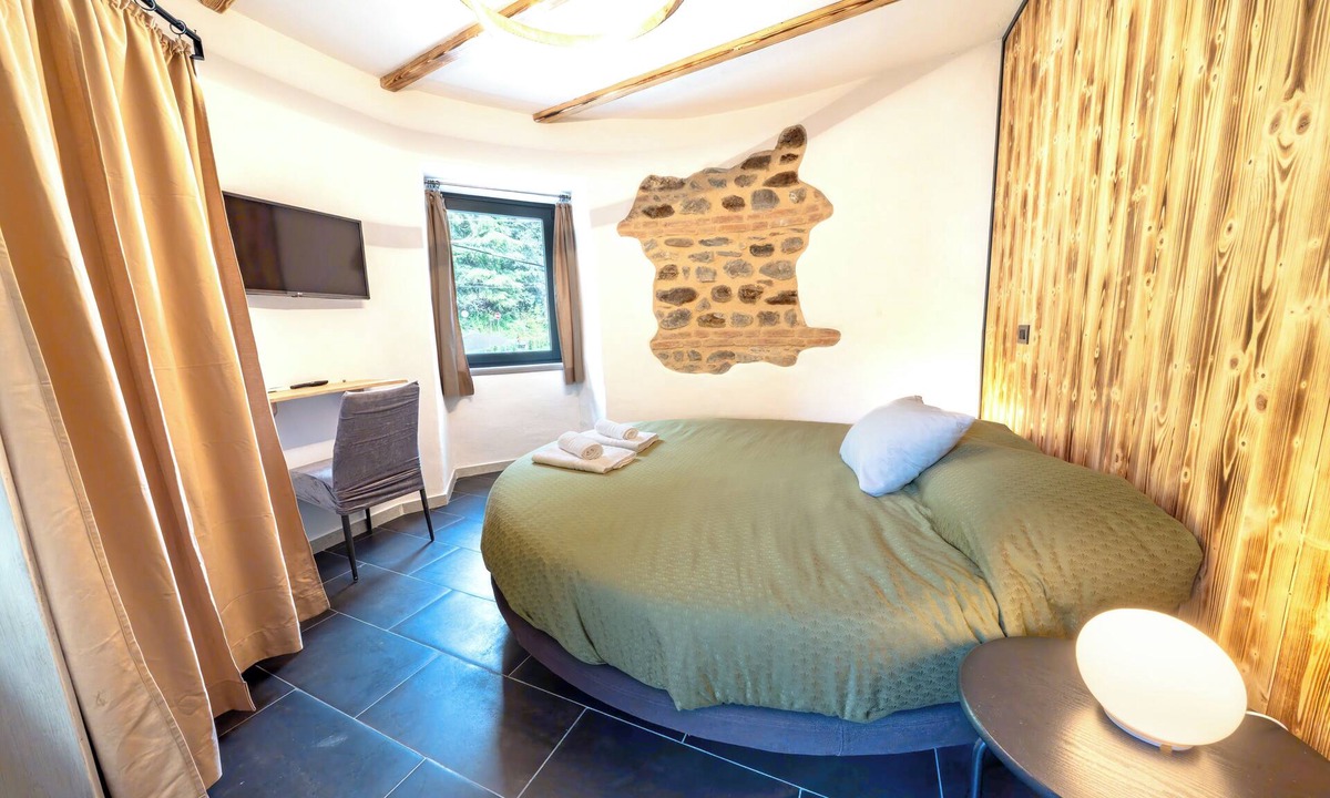 Licciana Nardi Apartment | Medieval Tower between sea and mountains in Tuscany.