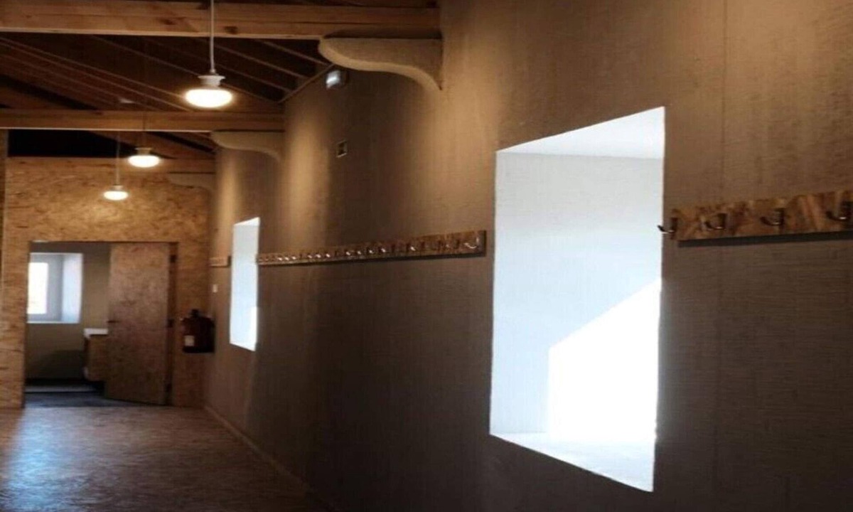 Azoia de Baixo House | Men's Dormitory with Shared Bathroom