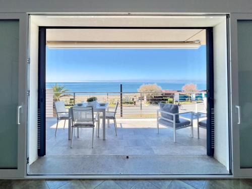 Castiglione della Pescaia Apartment | MIMMO 9 Beachfront, 3 bedrooms, and parking space