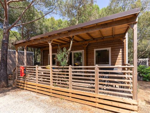 Le Rocchette House | Mobilhome im Ferienpark mit grosser Poolanlage