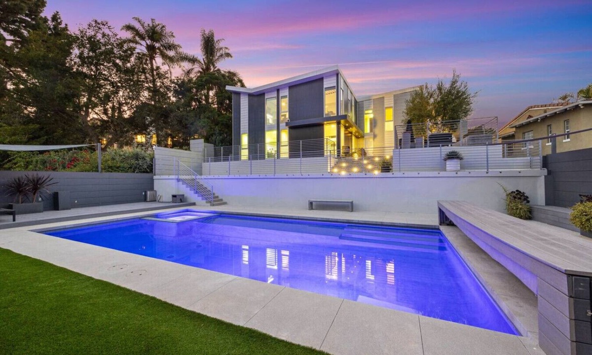 View Park-Windsor Hills House | Modern 4-bedroom retreat w/pool and endless views