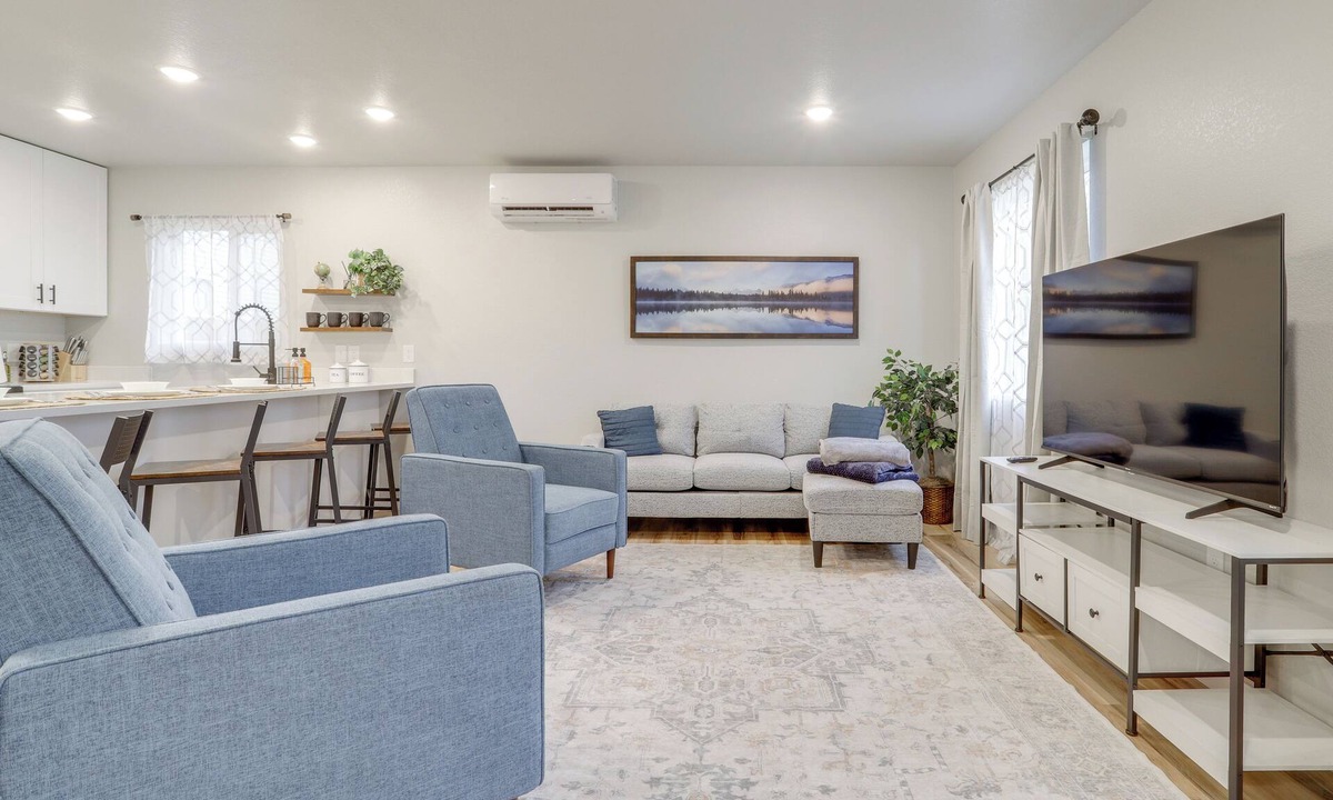 Galeton House | Modern & Pet-Friendly! Northern Colorado Retreat