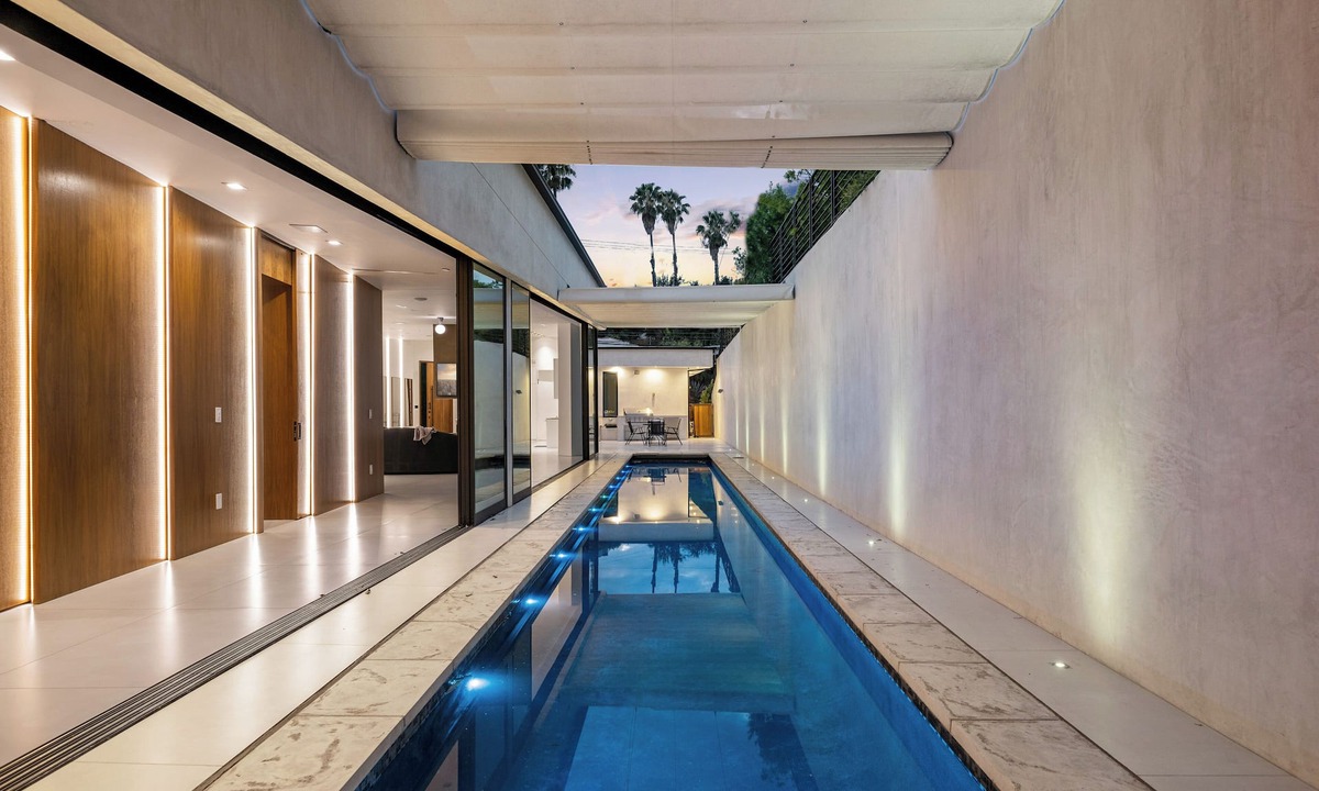 Hollywood Dell Villa | MODERN VILLA 5 BEDROOM 5 BATH