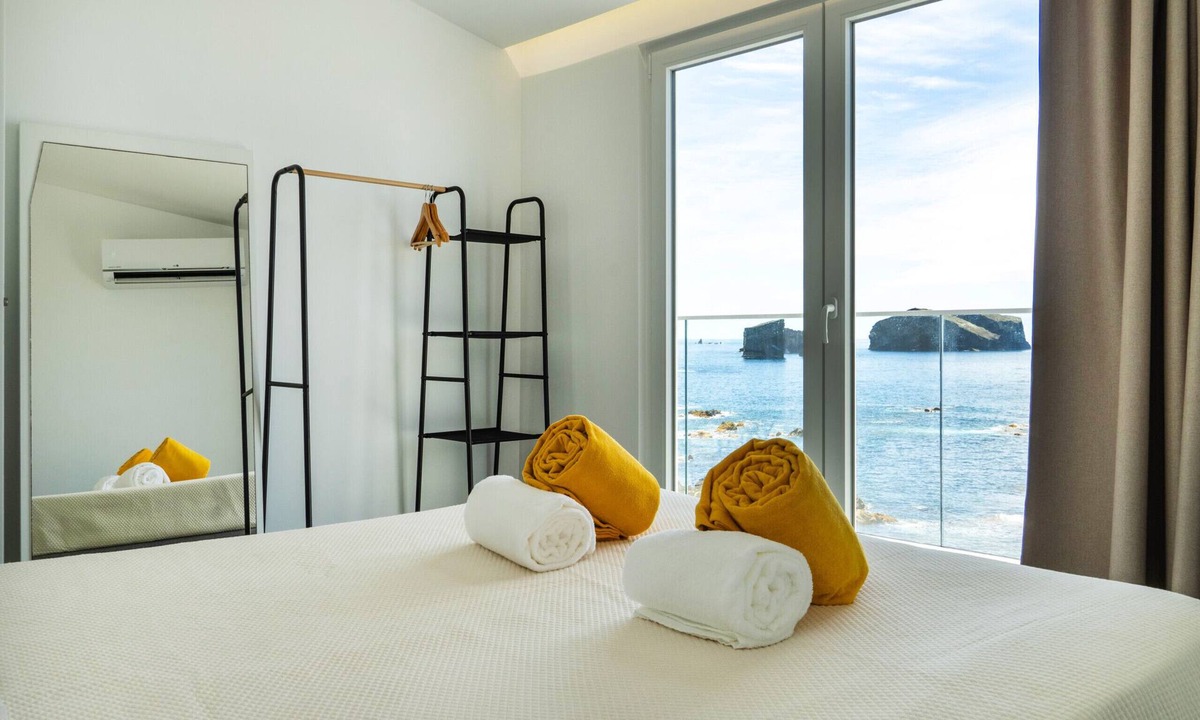 Ponta Delgada Villa | Mosteiros Sunset and Islets
