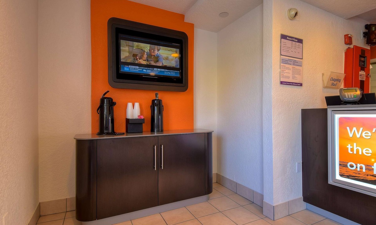 Rowland Heights Hotel | Motel 6 Rowland Heights, CA - Los Angeles - Pomona