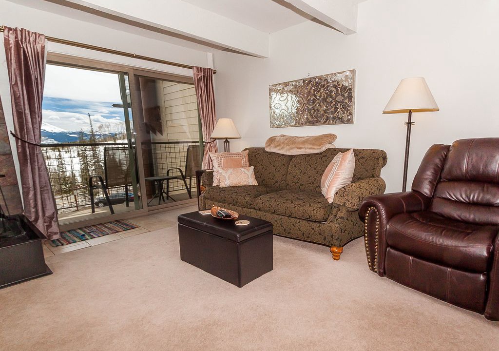 Wildernest Apartment | Mountain Views, Private Laundry, Central Location, Free WIFI