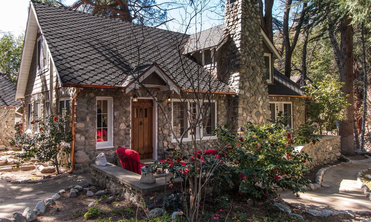 San Antonio Heights House | Mt. Baldy Cottage on Bear Creek in the Secluded Village of Mt. Baldy