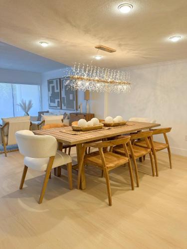 Key Largo Apartment | New! Key Largo Costal Villa 2 Kings Masters, Marina, Pool & Pickleball
