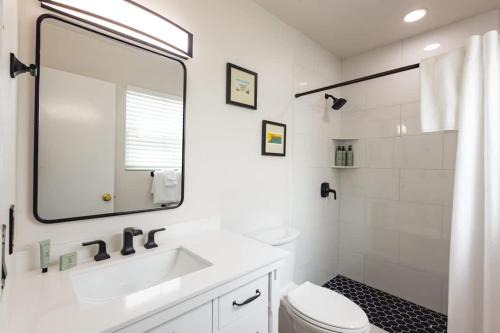 Old Town House | NEW! Villa Positano - Duval Square Condo, Pool, Hot Tub & Parking