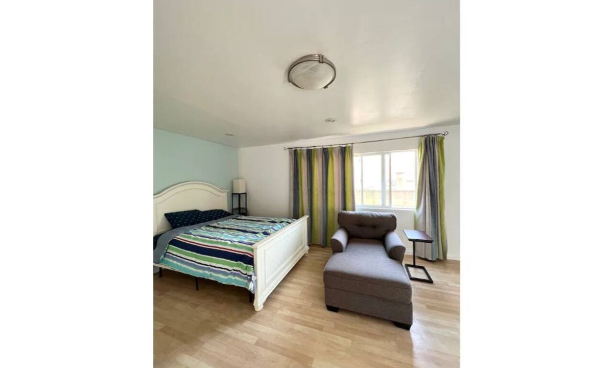 Harbor Gateway South House | Newly Renovated Cozy Unit